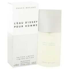 L'EAU D'ISSEY (issey Miyake) by Issey Miyake Eau De Toilette Spray 1.4 oz (Men)
